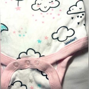 Gerber short-sleeve clouds & stars Onesie 3-6mos.